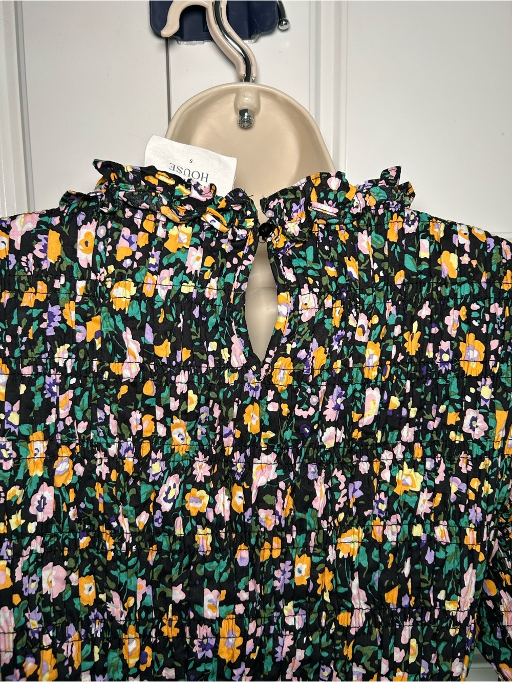 Tuckernuck Hyacinth House Samantha Dress S Black Floral Smocked Midi Puff Sleeve - Picture 5 of 10